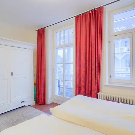 Aegir, 4 Apartman *